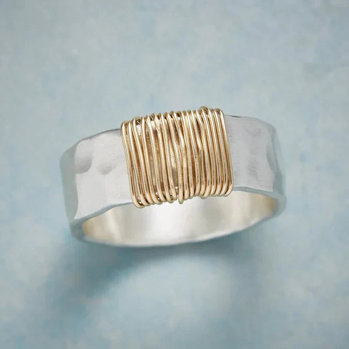 Liora™ | Woven Wire Ring