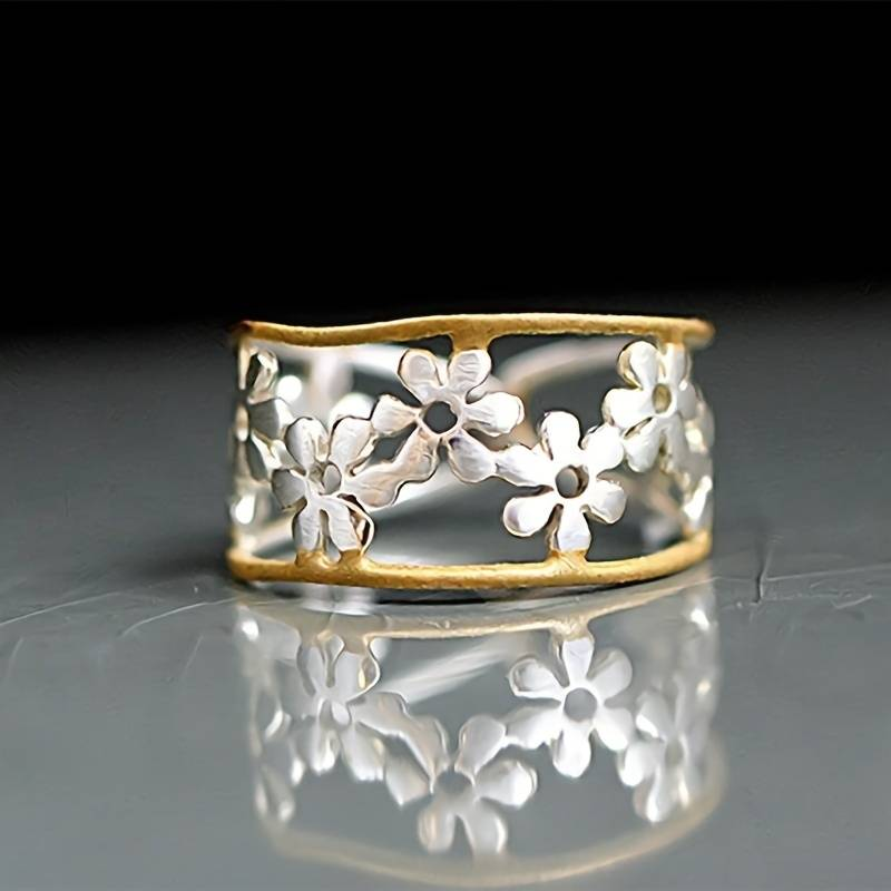 Amélia™ | Daisy Openwork Ring
