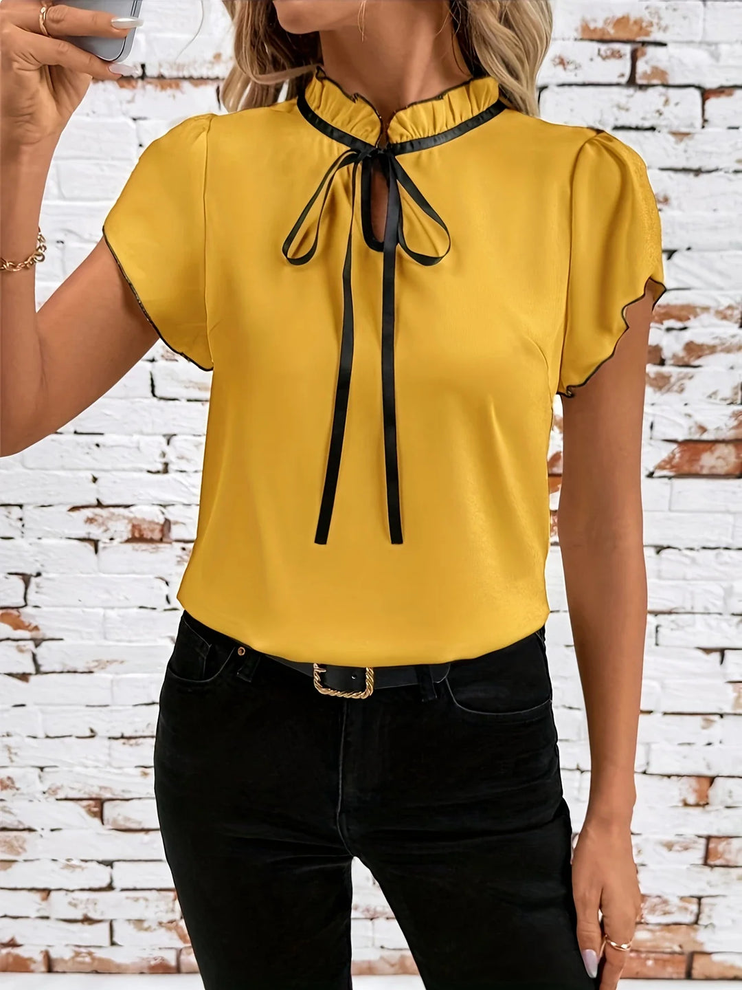 Dahlia™ | Elegant Short Sleeve Shirt