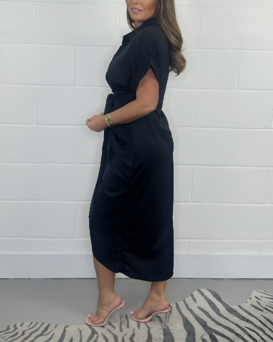 Eora™ | Pleated Midi Dress