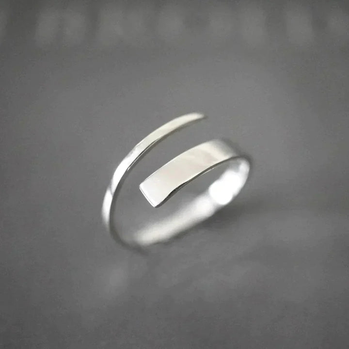 Laurentian Flow™ | Modern Vintage Ring