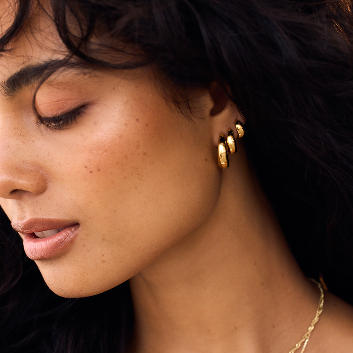 Amara™ | Classic Gold Hoops