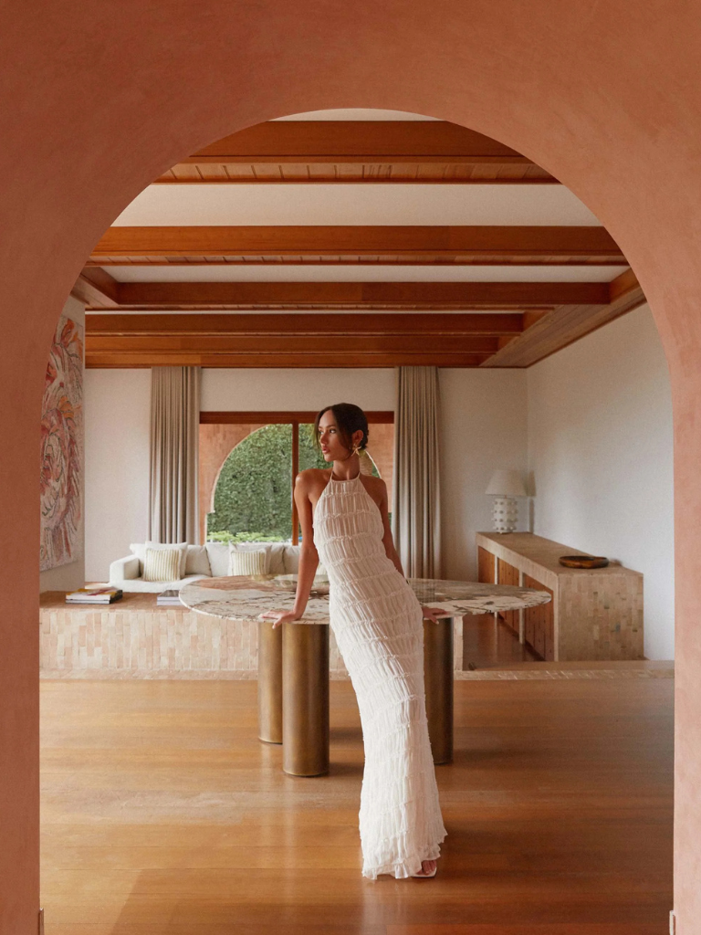 Alouette™ | Graceful Open-Back Dress