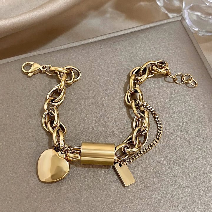 Arvella™ | Heart Charm Bracelet