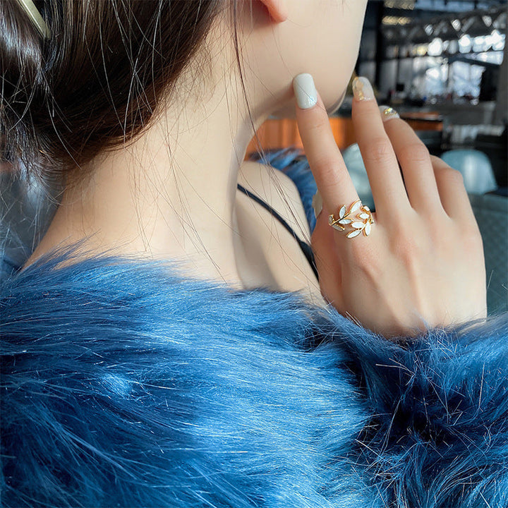 Fenalya™ | Elegant Leaf Band