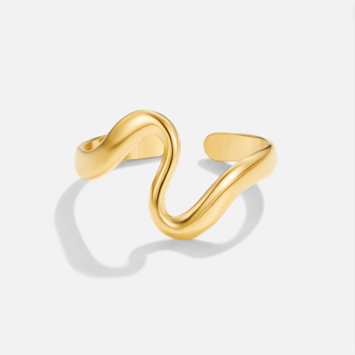 Cyralen™ | Luxe Wave Ring