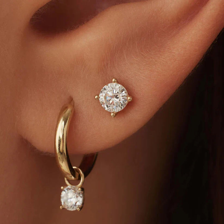 Vionelle™ | Golden Shine Studs